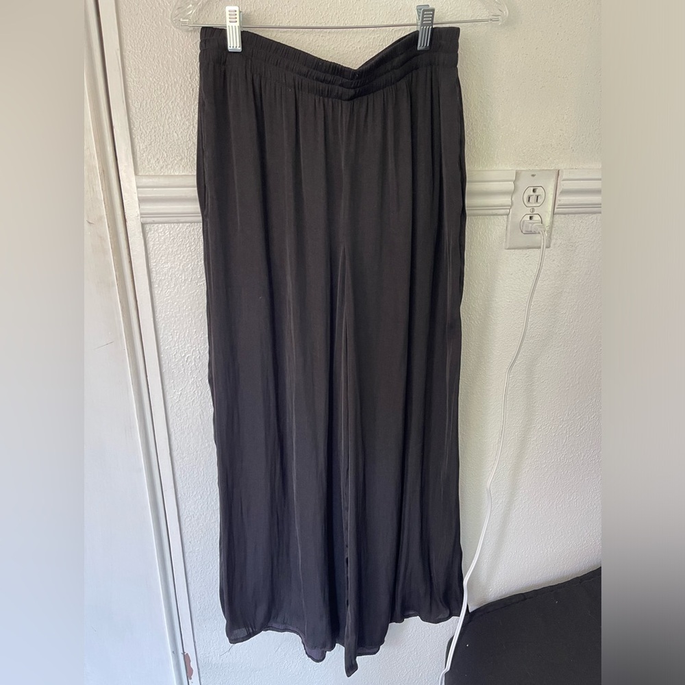 Black Satin Flowy Wide Leg Bottoms Pants with Pockets
